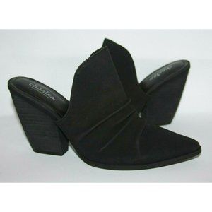 Charles By Charles David Nellie bootie  Women's 7.5b